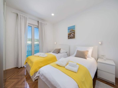Apartment Apartments Ema-Two Bedroom Apartment with Sea View ( Perla ) - Features photo 20