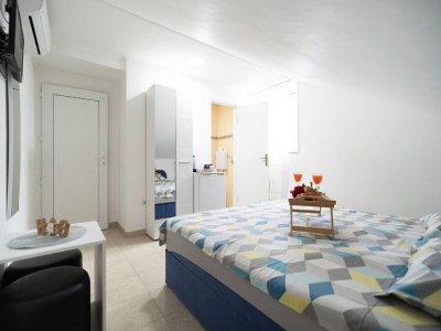 Apartment Apartments Milic - Twin Room 1 - Features photo 13