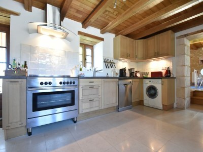 Holiday house Holiday home with pool in Verteillac - Features photo 18