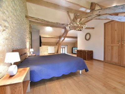 Holiday house Holiday home with pool in Verteillac - Features photo 31