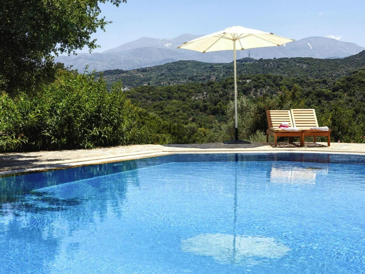 Holiday park Romantic Holiday Home in Drosia