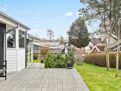 Holiday house 8 person holiday home in Bogense-By Traum - Outdoor photo 2