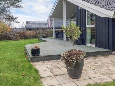 Holiday house 8 person holiday home in Bogense-By Traum - Outdoor photo 9