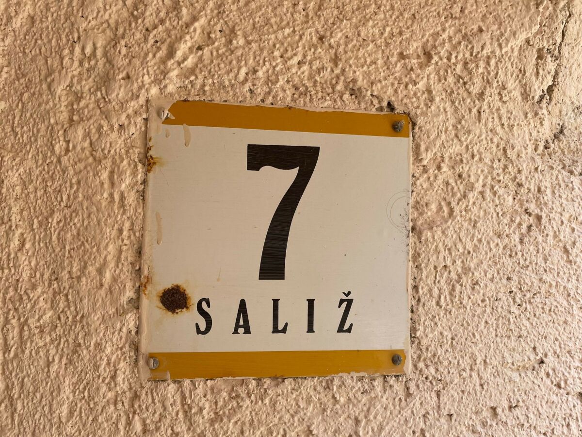 Holiday house Angenehmes Ferienhaus in Vrbnik mit Meerblick - Outdoor photo 3