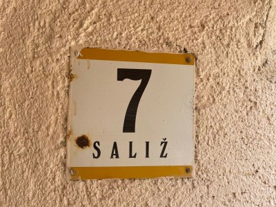 Holiday house Angenehmes Ferienhaus in Vrbnik mit Meerblick - Outdoor photo 3