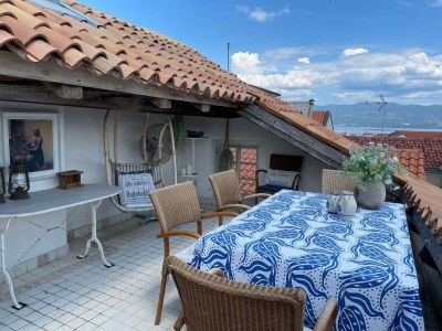 Holiday house Angenehmes Ferienhaus in Vrbnik mit Meerblick - Outdoor photo 9