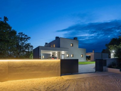 Holiday house Stilvolle Villa mit Pool - Outdoor photo 10