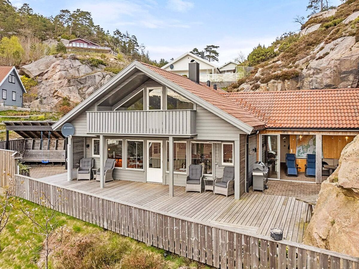 Holiday house 10 person holiday home in Lindesnes-By Traum