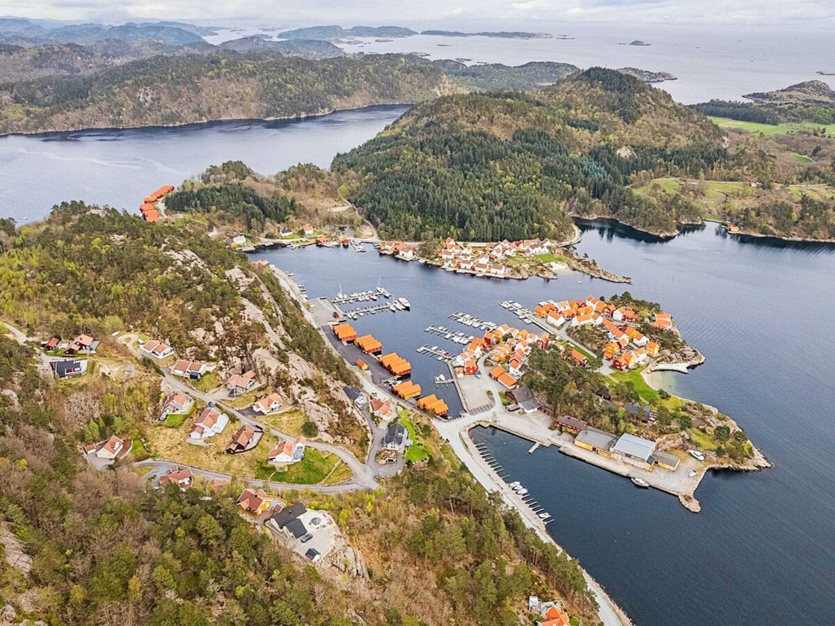 Holiday house 10 person holiday home in Lindesnes-By Traum - Outdoor photo 2