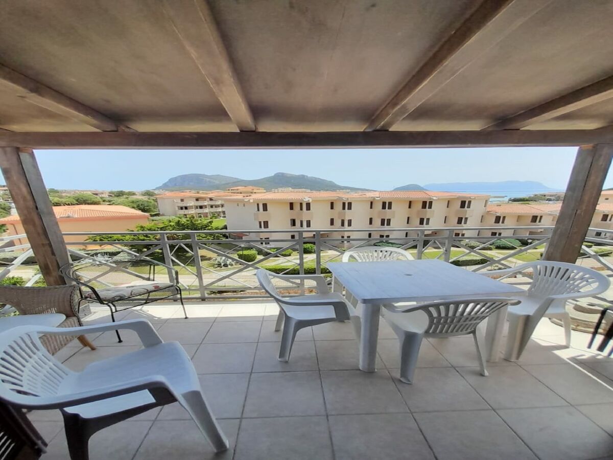 Apartment Angenehmes Ferienhaus in Marinella in Meeresnähe - Outdoor photo 2