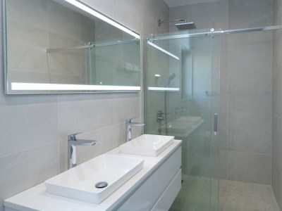 Holiday house Stylish Stay with Hot Tub - Features photo 14