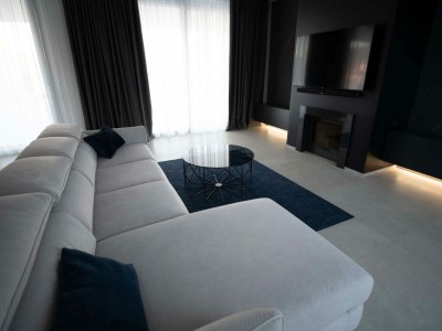 Holiday house Stylish Stay with Hot Tub - Features photo 32