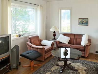 Holiday house 8 person holiday home in Arnøyhamn - Outdoor photo 22