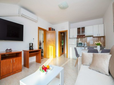 Apartment Apartments Azzurro- One Bedroom Apartment with Terrace and Hot Tub - Features photo 13