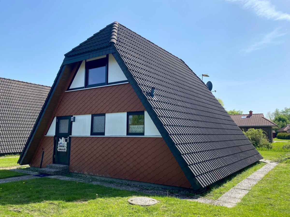 Holiday house Ferienhaus Amalie, Burhave - Outdoor photo 2