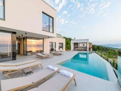 Villa Luxury Villa with Sauna in Ravni - Villa