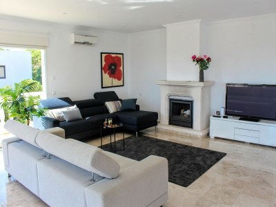 Villa Villa mit beheiztem Pool - Features photo 17