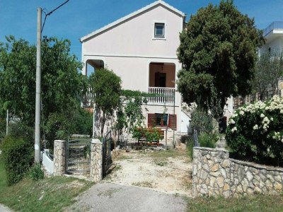 Apartment Apartments Smilje i Maslina - One Bedroom Apartment with Terrace 2 - Outdoor photo 3