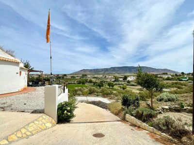 cave dwelling Cave House in Cúllar near Tabernas Desert - Outdoor photo 10