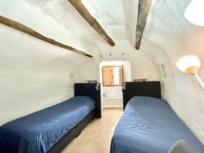 cave dwelling Cave House in Cúllar near Tabernas Desert - Features photo 17