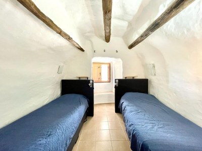 cave dwelling Cave House in Cúllar near Tabernas Desert - Features photo 25