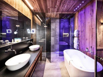 Apartment Apartment in Kaltenbach with Ski-In Access - Features photo 19