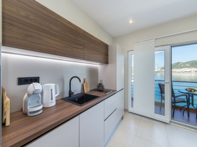 Apartment Apartments Ema-Comfort Two Bedroom Apartment with Sea View ( Fancy ) - Features photo 12