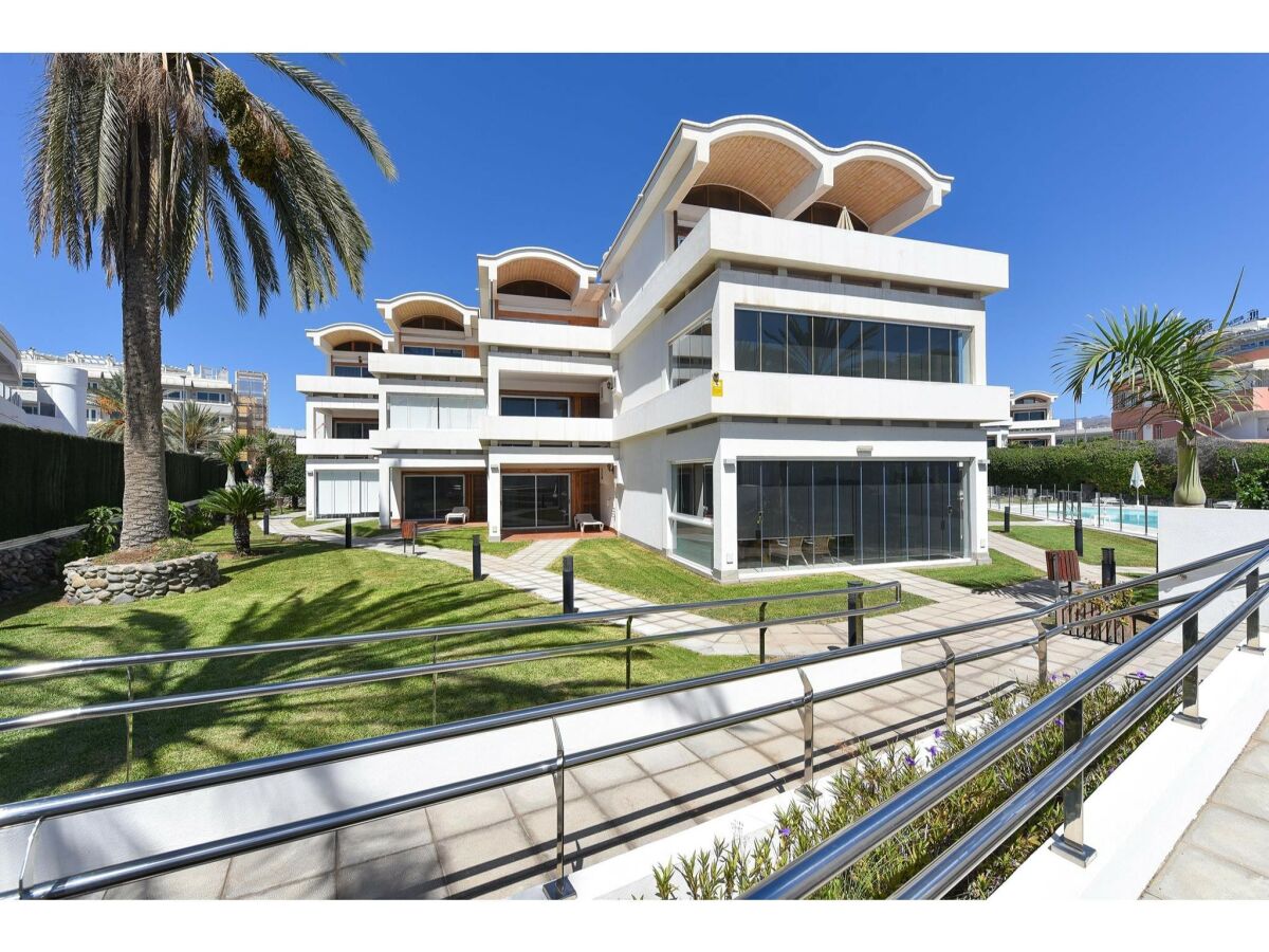 Apartment Apartment in Playa del Ingles by the Beach - Outdoor photo 3