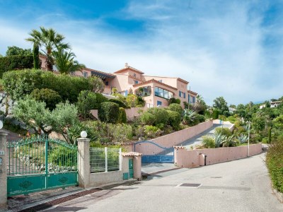 Villa Luxurious Villa in Les Issambres with swimming pool and Sauna - Outdoor photo 5