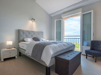 Villa Luxurious Villa in Les Issambres with swimming pool and Sauna - Features photo 22