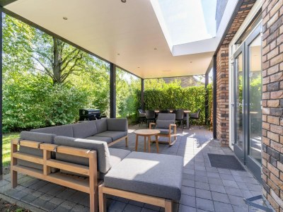 Holiday park Nice villa with veranda near holiday park - Outdoor photo 3