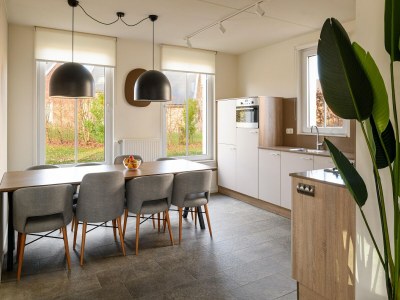 Holiday park Nice villa with veranda near holiday park - Features photo 9