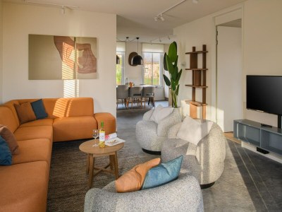 Holiday park Nice villa with veranda near holiday park - Features photo 11