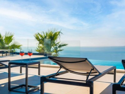 Holiday house Elegant Villa with Indoor Pool - Outdoor photo 5