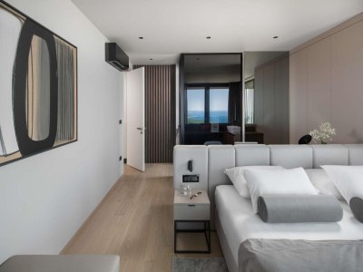 Holiday house Elegant Villa with Indoor Pool - Features photo 24