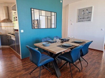 Apartment Flat in Primel with Sea View & Beaches Nearby - Features photo 8