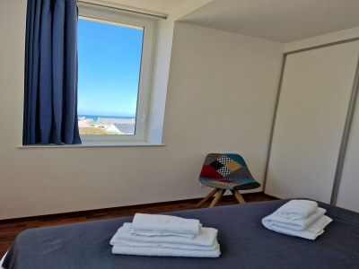 Apartment Flat in Primel with Sea View & Beaches Nearby - Features photo 11