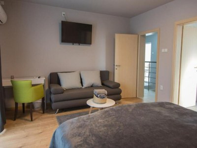 Holiday house Holiday Home Thesaurum - Four Bedroom Holiday Home with Swimming Pool - Features photo 20