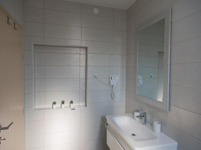 Holiday house Holiday Home Thesaurum - Four Bedroom Holiday Home with Swimming Pool - Features photo 21