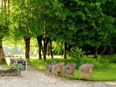 Holiday park Schlosswohnung in Chaleix am Wald - Outdoor photo 8