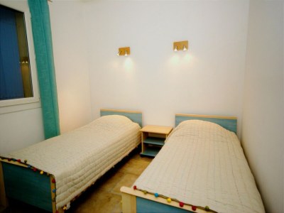 Holiday house Holiday Home in Le Thor with Private Pool - Features photo 15