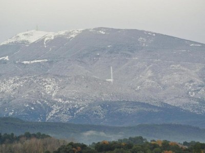 Holiday house Holiday Home in Le Thor with Private Pool - Environment photo 28