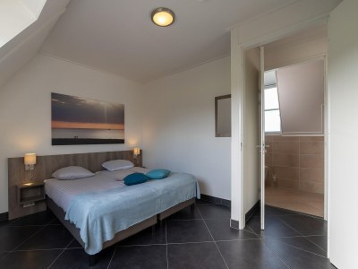 Holiday house Villa in Colijnsplaat mit Pool & Sauna - Features photo 5