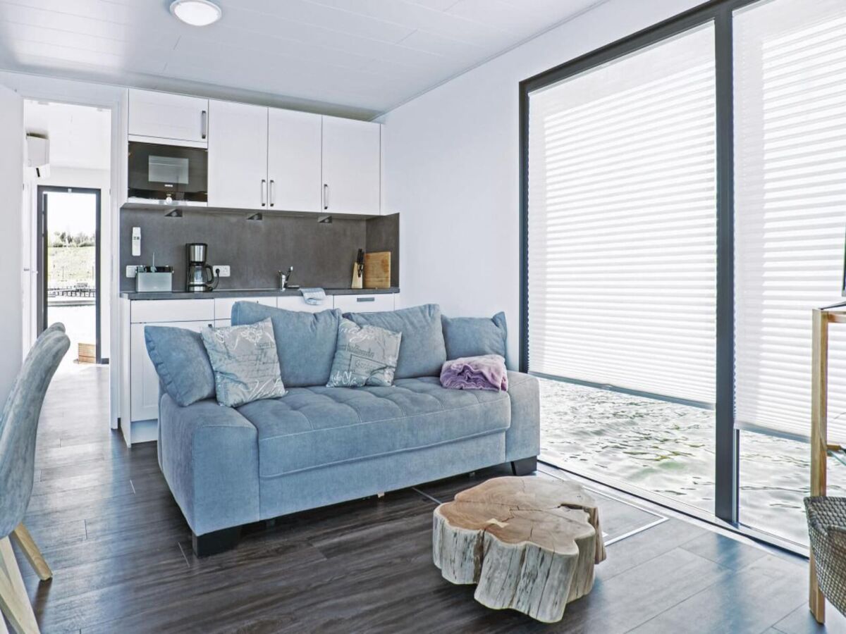 House boat Hausboot Junior am Geiseltalsee, Braunsbreda