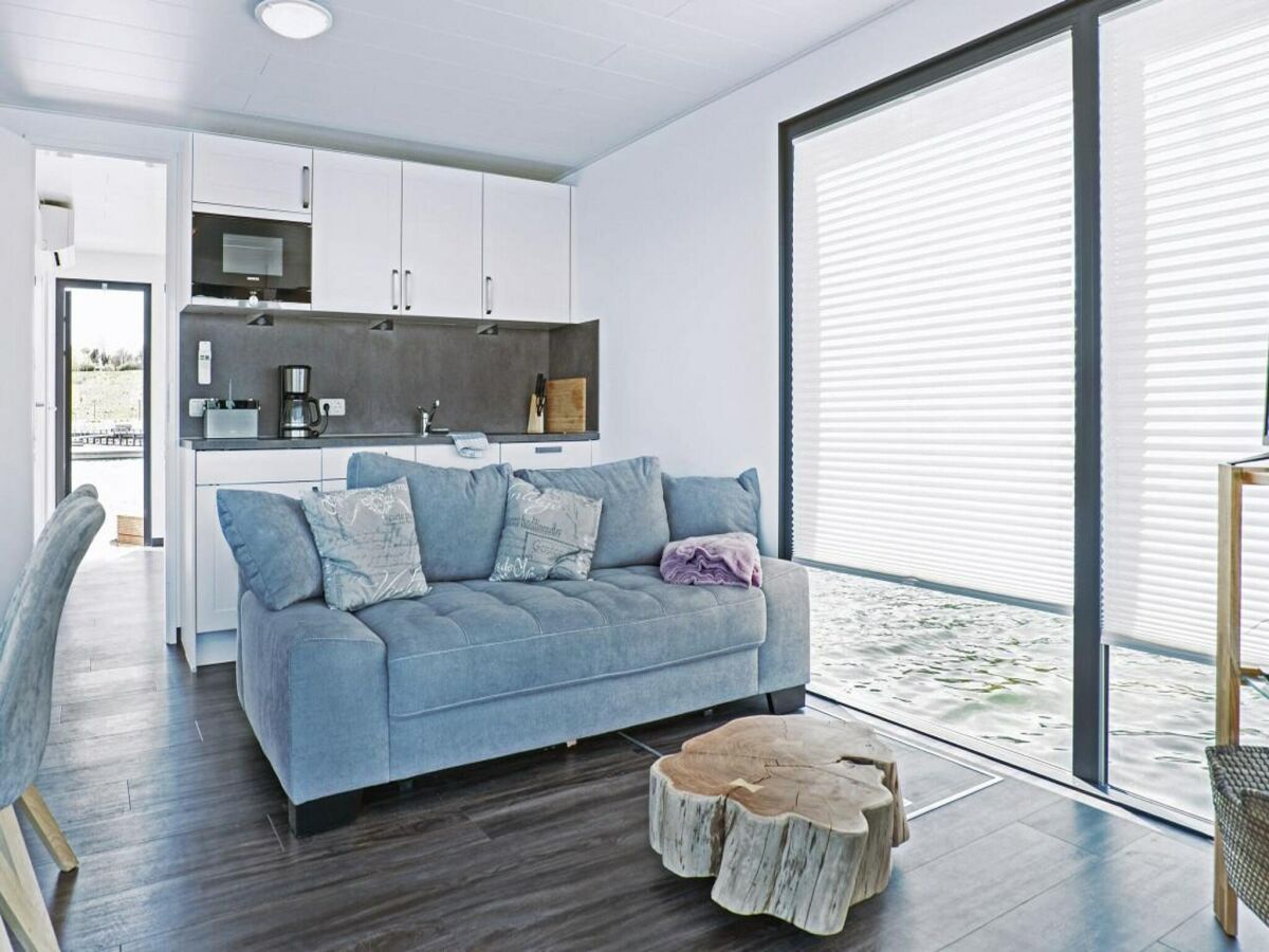 House boat Hausboot Junior am Geiseltalsee, Braunsbreda