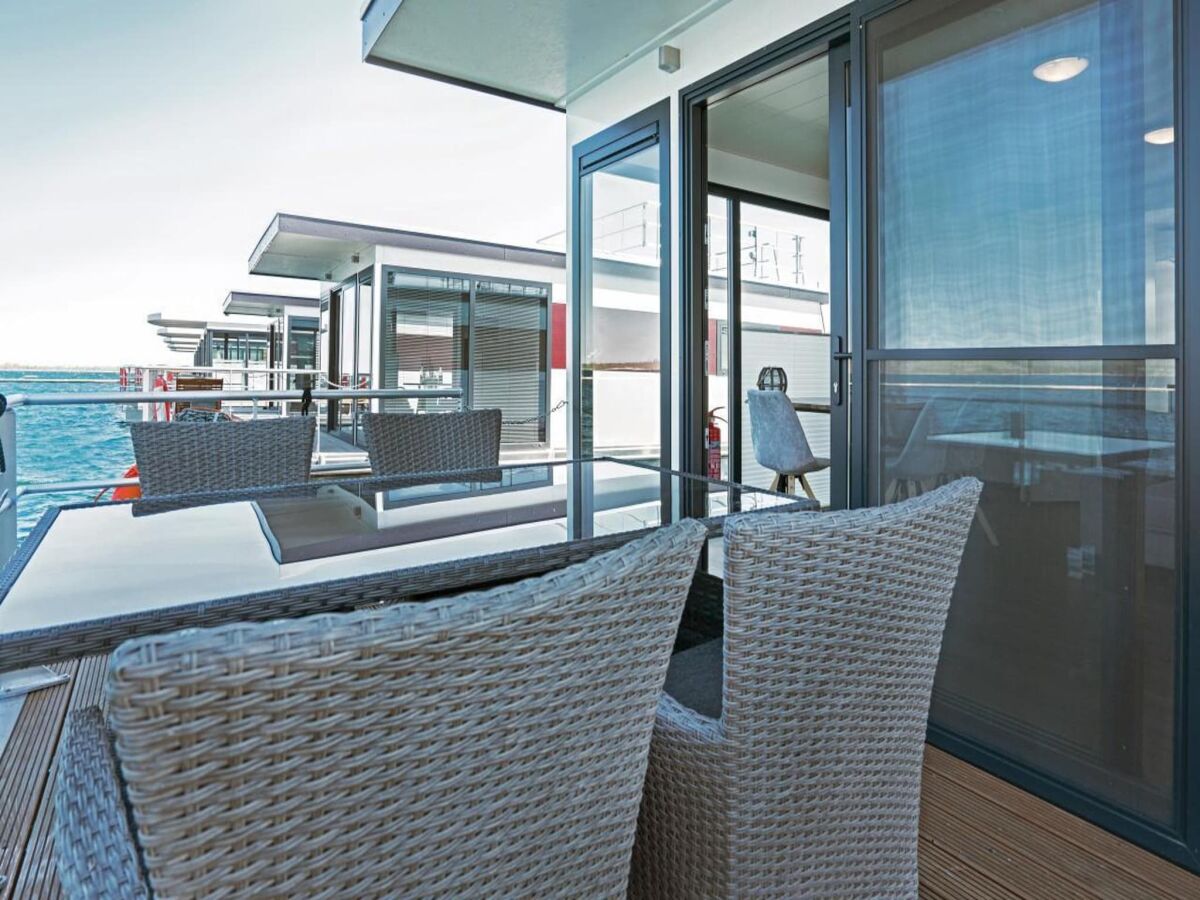 House boat Hausboot Junior am Geiseltalsee, Braunsbreda - Outdoor photo 2