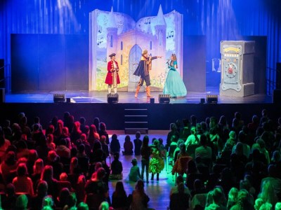 Holiday park Cozy Chalet Near North Sea - Outdoor photo 21