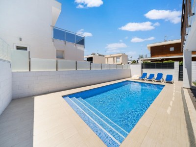 Villa Sunny Villa with Private Pool - Outdoor photo 8