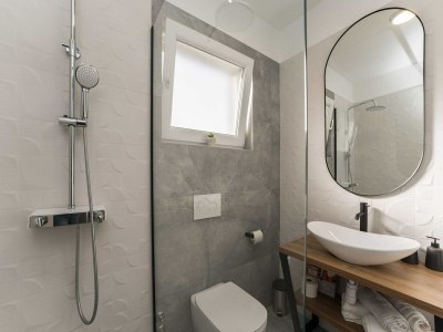 Apartment Luxury D Apartments - Two Bedroom Apartment with Terrace A1 - Features photo 16