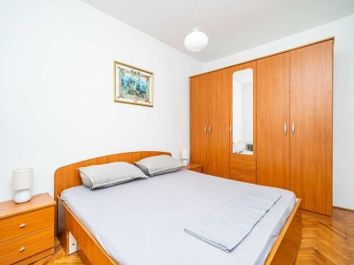 Apartment Apartment Klaudia - Two Bedroom Apartment with Balcony - Features photo 16